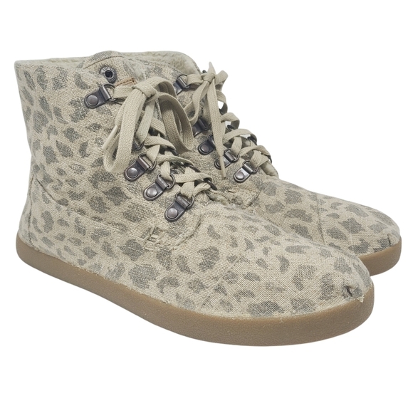Toms | Women's Animal Print Front Lace Up Booties (Size 11) - Picture 1 of 16